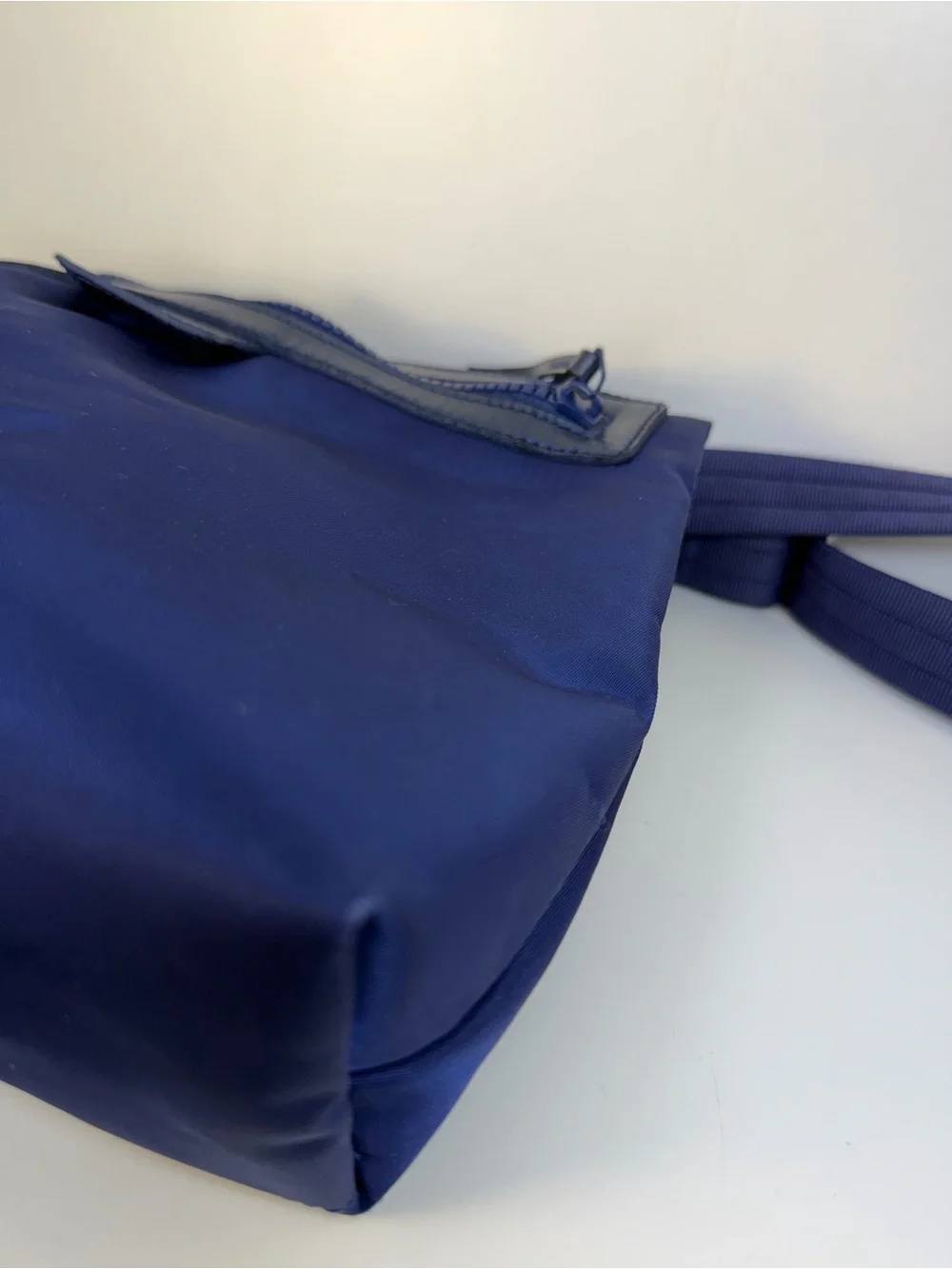 Longchamp Le Pliage Neo Flat Nylon Crossbody